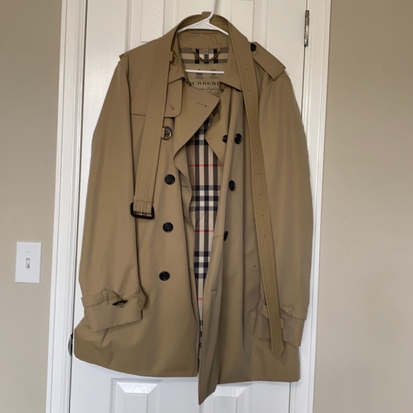 Burberry The Sandringham Men’s Trench Coat